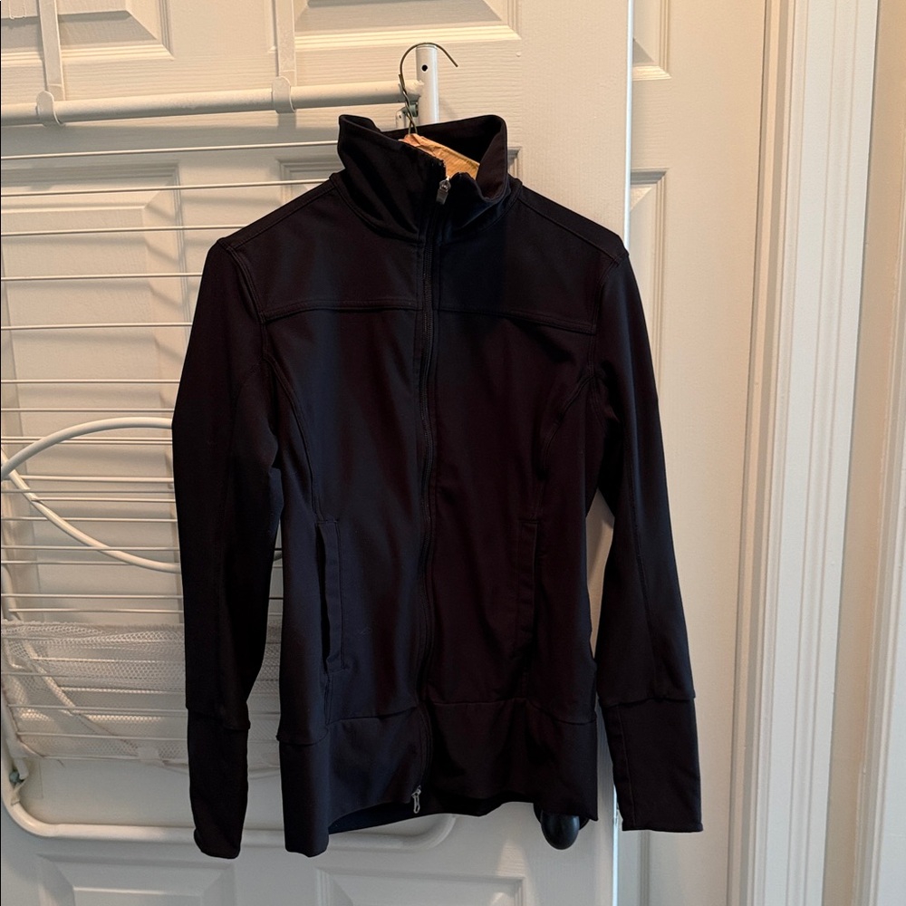 Black Full-Zip NIKE Jacket
